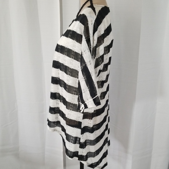 LulaRoe stripe open hi low cardigan. Size S - Picture 4 of 8